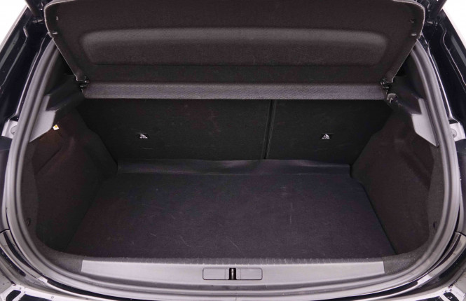 PEUGEOT_PEUGEOT_208_2550373_5.jpg PEUGEOT_PEUGEOT_208_2550373_5.jpg