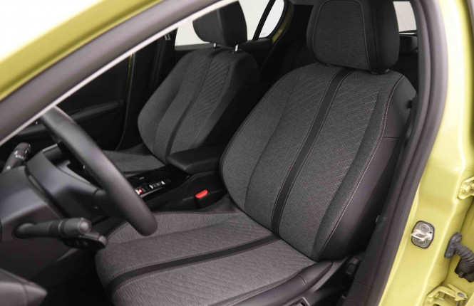 PEUGEOT_PEUGEOT_208_2550380_6.jpg