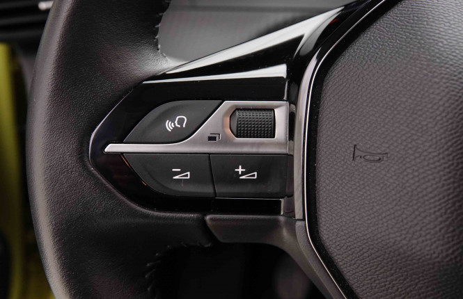 PEUGEOT_PEUGEOT_208_2550385_18.jpg