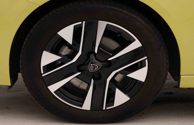 PEUGEOT_PEUGEOT_208_2550385_21.jpg