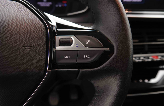 PEUGEOT_PEUGEOT_208_2550386_18.jpg