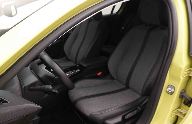 PEUGEOT_PEUGEOT_208_2550386_6.jpg