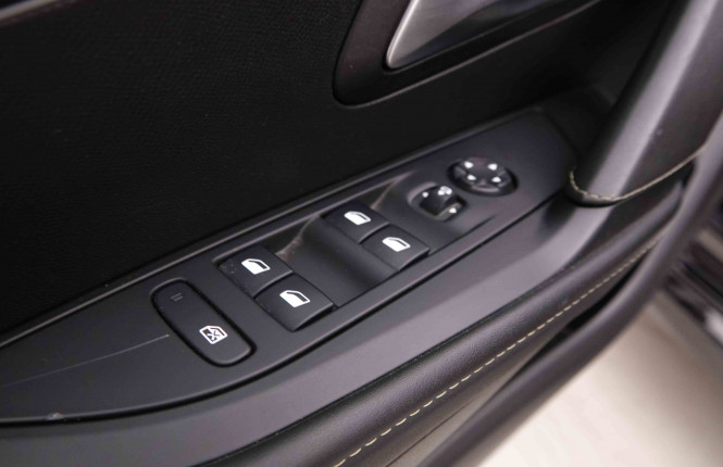 PEUGEOT_PEUGEOT_208_2550756_21.jpg PEUGEOT_PEUGEOT_208_2550756_21.jpg