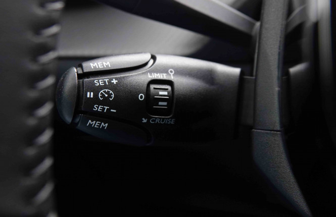 PEUGEOT_PEUGEOT_208_2551443_18.jpg PEUGEOT_PEUGEOT_208_2551443_18.jpg