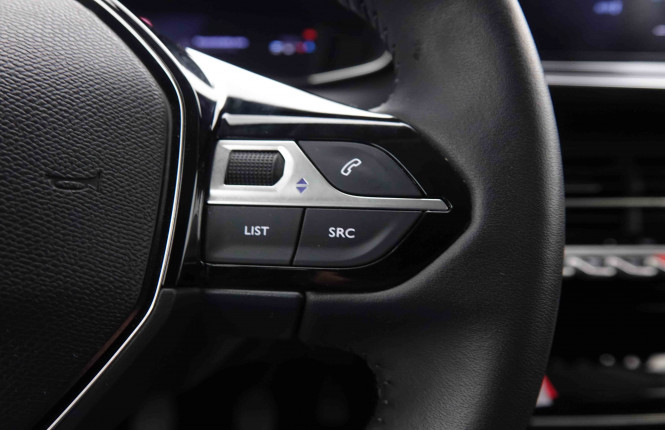 PEUGEOT_PEUGEOT_208_2551445_18.jpg PEUGEOT_PEUGEOT_208_2551445_18.jpg