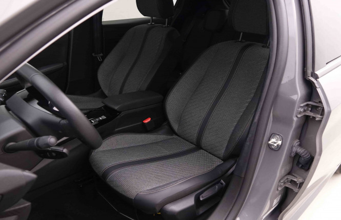 PEUGEOT_PEUGEOT_208_2551445_6.jpg PEUGEOT_PEUGEOT_208_2551445_6.jpg