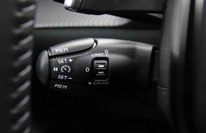 PEUGEOT_PEUGEOT_208_2551849_18.jpg PEUGEOT_PEUGEOT_208_2551849_18.jpg