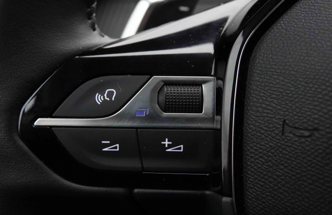 PEUGEOT_PEUGEOT_208_2551849_19.jpg PEUGEOT_PEUGEOT_208_2551849_19.jpg