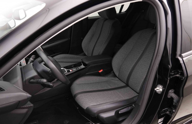 PEUGEOT_PEUGEOT_208_2652088_6.jpg