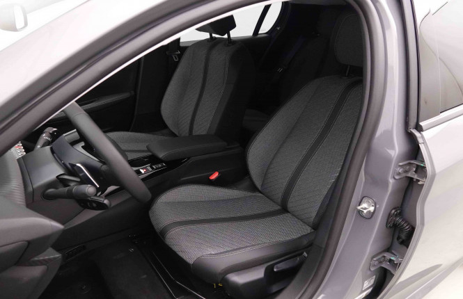 PEUGEOT_PEUGEOT_208_2652503_6.jpg