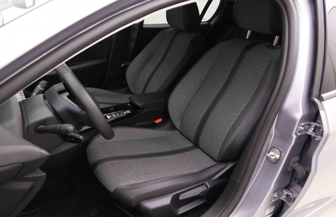PEUGEOT_PEUGEOT_208_2652594_11.jpg