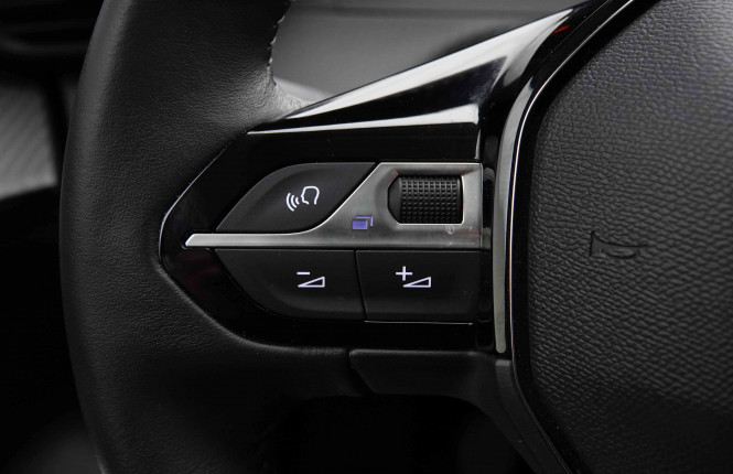 PEUGEOT_PEUGEOT_208_2652595_19.jpg