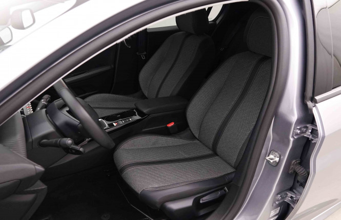 PEUGEOT_PEUGEOT_208_2652615_6.jpg