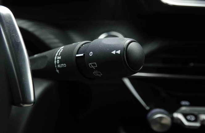 PEUGEOT_PEUGEOT_208_2652671_16.jpg
