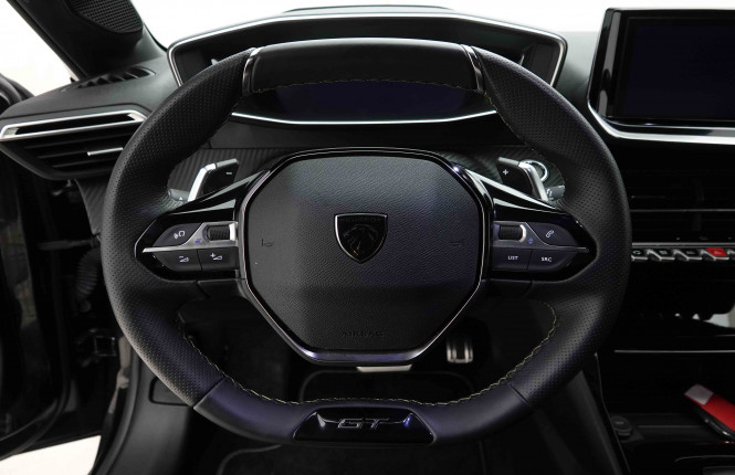 PEUGEOT_PEUGEOT_208_2652671_8.jpg