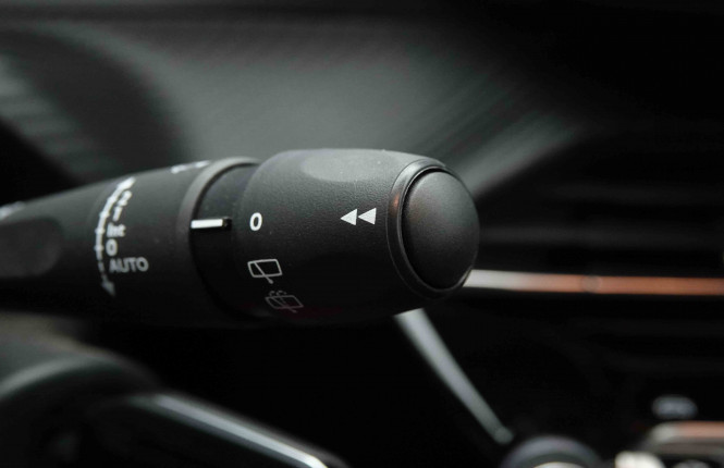 PEUGEOT_PEUGEOT_208_2653118_16.jpg