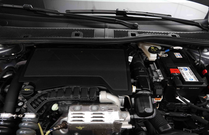 PEUGEOT_PEUGEOT_208_2653118_22.jpg