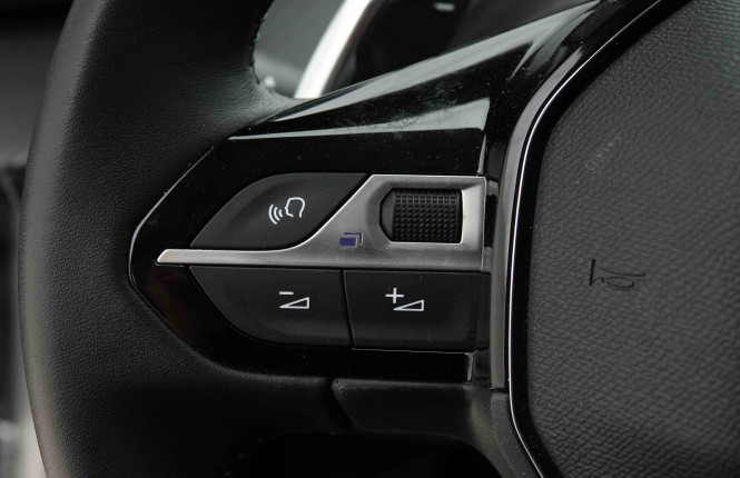 PEUGEOT_PEUGEOT_208_2653232_18.jpg PEUGEOT_PEUGEOT_208_2653232_18.jpg