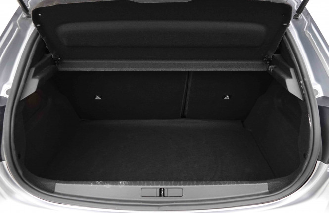 PEUGEOT_PEUGEOT_208_2653234_5.jpg