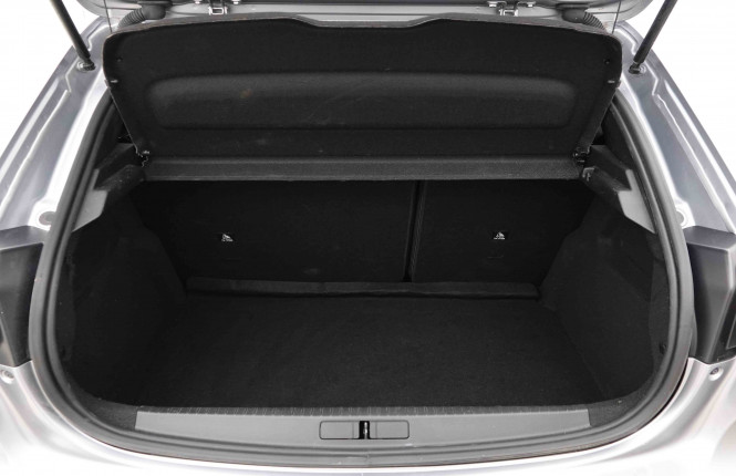 PEUGEOT_PEUGEOT_208_2653250_5.jpg