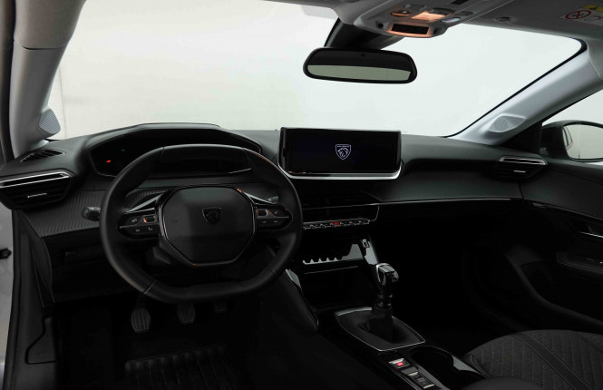 PEUGEOT_PEUGEOT_208_2653250_7.jpg