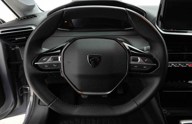 PEUGEOT_PEUGEOT_208_2653250_8.jpg