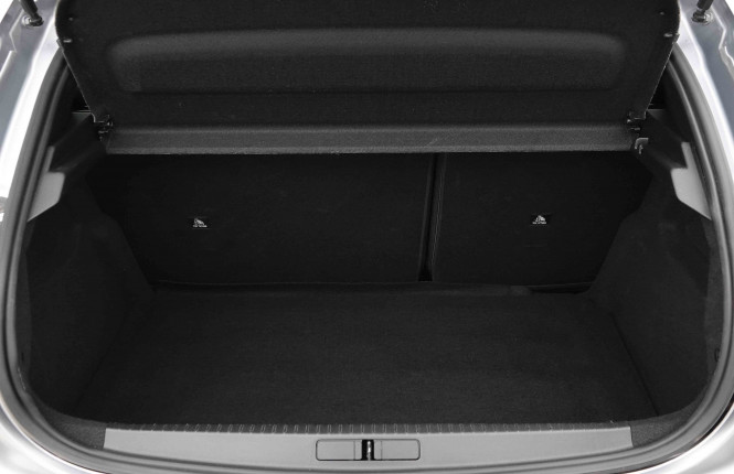 PEUGEOT_PEUGEOT_208_2653254_5.jpg