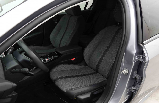PEUGEOT_PEUGEOT_208_2653255_6.jpg