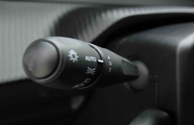 PEUGEOT_PEUGEOT_208_2653256_14.jpg