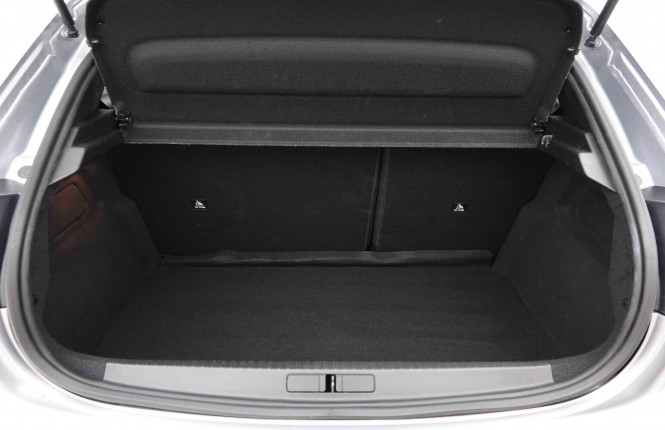 PEUGEOT_PEUGEOT_208_2653256_5.jpg