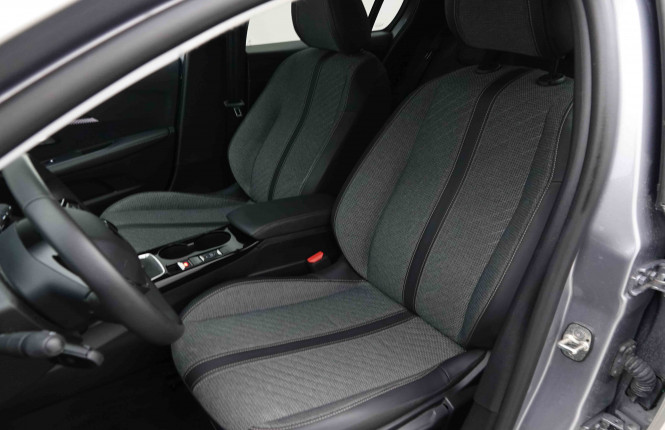 PEUGEOT_PEUGEOT_208_2653256_6.jpg
