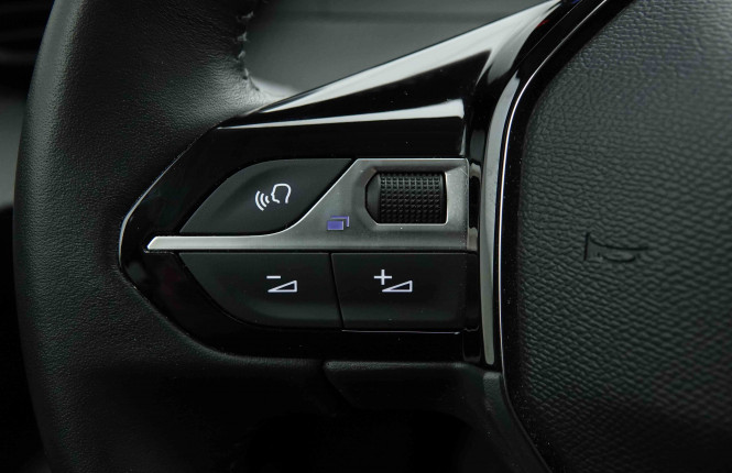 PEUGEOT_PEUGEOT_208_2653257_17.jpg PEUGEOT_PEUGEOT_208_2653257_17.jpg