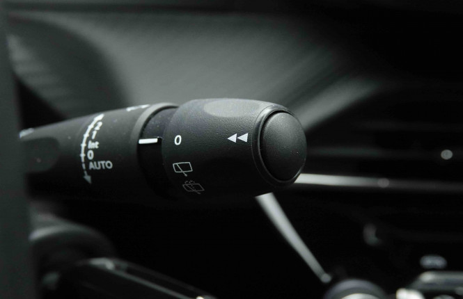 PEUGEOT_PEUGEOT_208_2653262_16.jpg