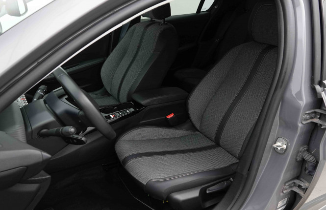 PEUGEOT_PEUGEOT_208_2653262_6.jpg