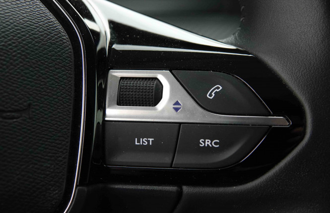 PEUGEOT_PEUGEOT_208_2653263_16.jpg