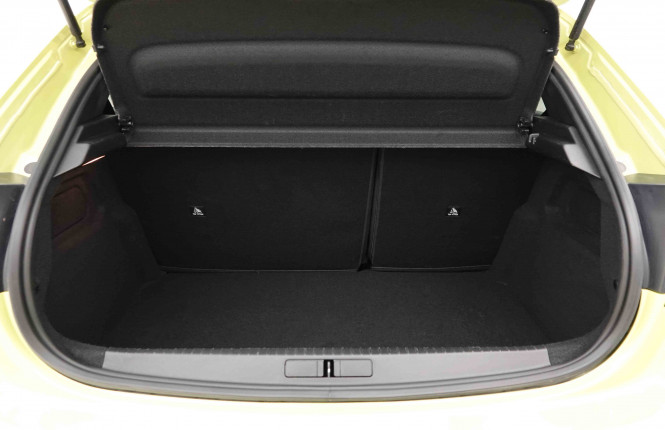 PEUGEOT_PEUGEOT_208_2653263_5.jpg