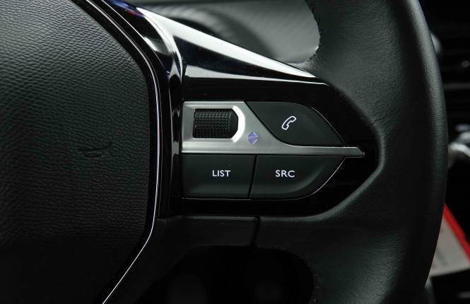 PEUGEOT_PEUGEOT_208_2653264_19.jpg