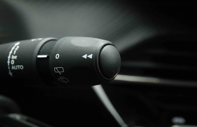 PEUGEOT_PEUGEOT_208_2653266_16.jpg