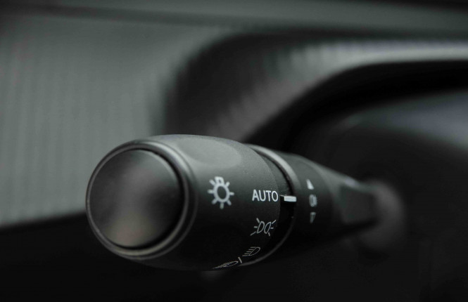 PEUGEOT_PEUGEOT_208_2653269_14.jpg