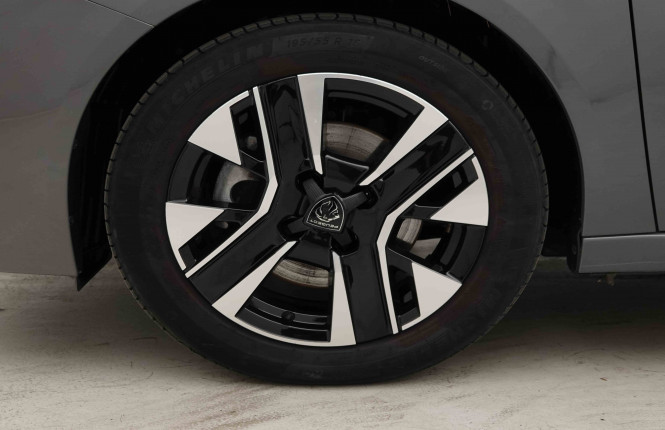 PEUGEOT_PEUGEOT_208_2653269_19.jpg