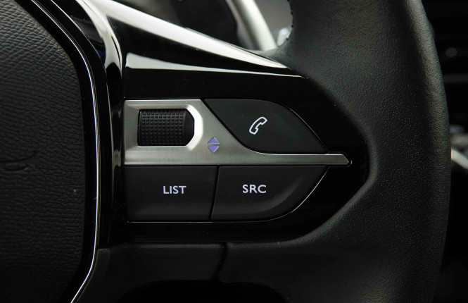PEUGEOT_PEUGEOT_208_2654232_18.jpg