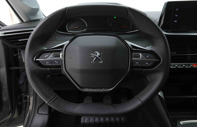 PEUGEOT_PEUGEOT_208_2654934_8.jpg PEUGEOT_PEUGEOT_208_2654934_8.jpg