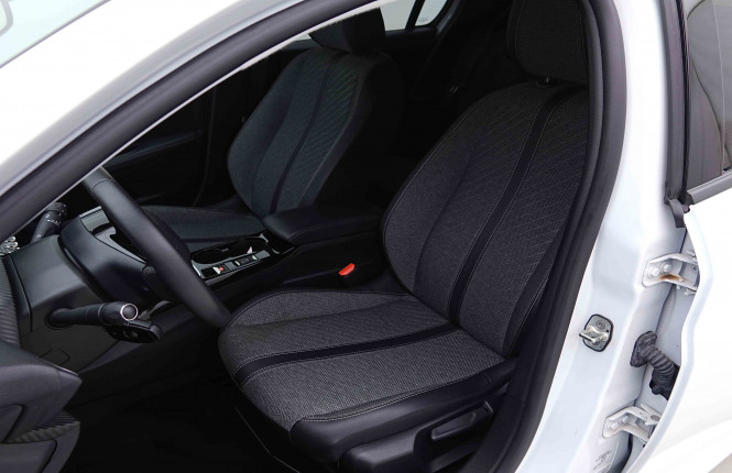 PEUGEOT_PEUGEOT_208_2655162_6.jpg