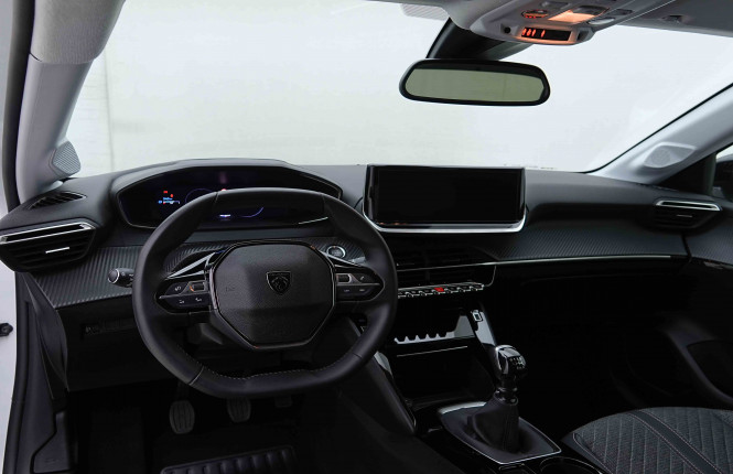 PEUGEOT_PEUGEOT_208_2655162_7.jpg