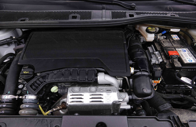 PEUGEOT_PEUGEOT_208_2655164_23.jpg