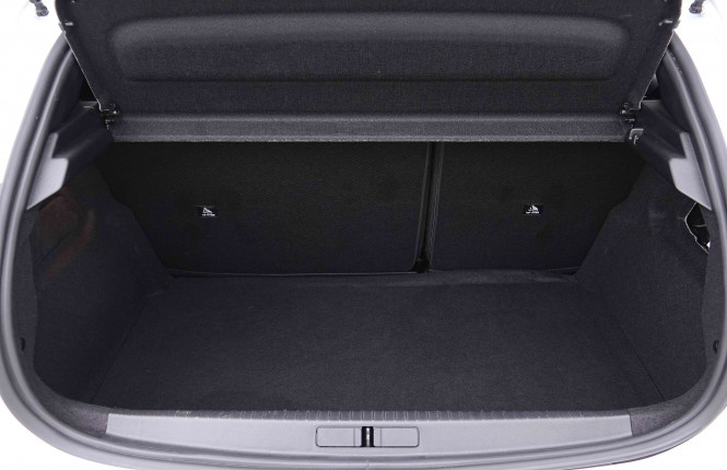 PEUGEOT_PEUGEOT_208_2655164_5.jpg