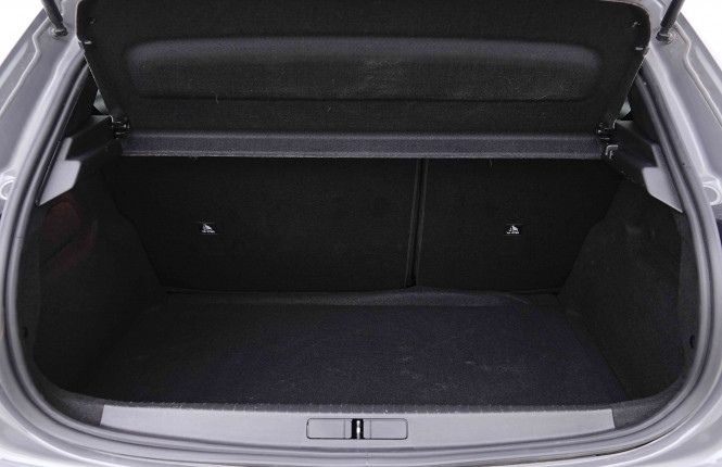 PEUGEOT_PEUGEOT_208_2655165_5.jpg