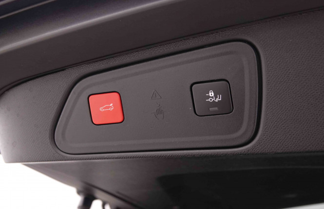 PEUGEOT_PEUGEOT_3008_2548281_6.jpg