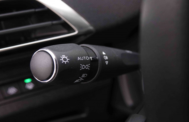 PEUGEOT_PEUGEOT_3008_2548364_16.jpg