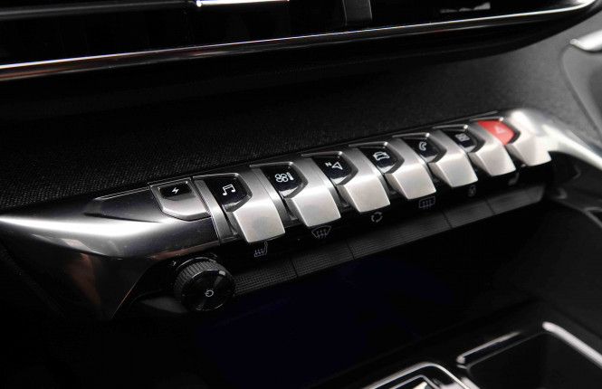 PEUGEOT_PEUGEOT_3008_2549460_14.jpg
